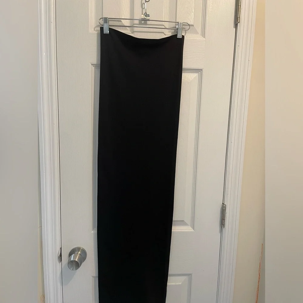 Babaton Elegant Black Maxi Skirt